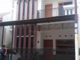 Rumah Fully Furniture di Belakang Hotel Hyatt