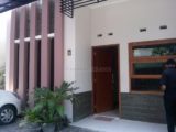 Rumah Fully Furniture di Belakang Hotel Hyatt