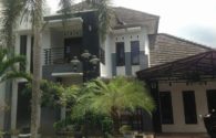Rumah 2 Lantai Dijual di Dekat Jalan Damai Lingkungan Perumahan Security 24 Jam