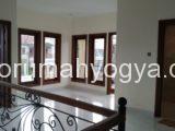 Rumah Dijual Mewah Semi Classic ada Kolam Renangnya dekat Malioboro Yogyakarta