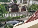 Rumah Dijual Mewah Semi Classic ada Kolam Renangnya dekat Malioboro Yogyakarta