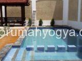 Rumah mewah di Dekat Kampus UGM ada Kolam Renangnya