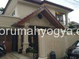 Rumah Dijual Mewah Semi Classic ada Kolam Renangnya dekat Malioboro Yogyakarta
