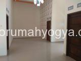 Rumah dijual dekat kampus Uii Jl kaliurang slan Yogyakarta